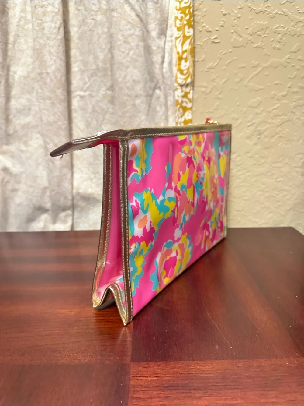 Lilly Pulitzer For Estee Lauder Floral Plastic Makeup Bag Pink Fabric Inside